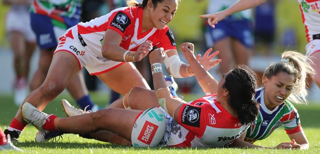 Dragons surge past Warriors to keep NRLW title hopes alive
