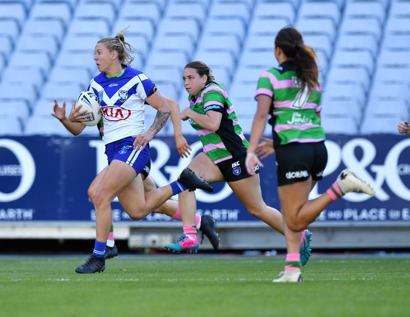 Shannon Evans sparks the Bulldogs in the Harvey Norman Women's Premiership.