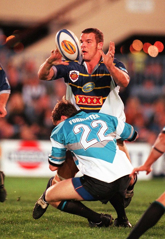 Ian Roberts in action for the Cowboys in 1997.