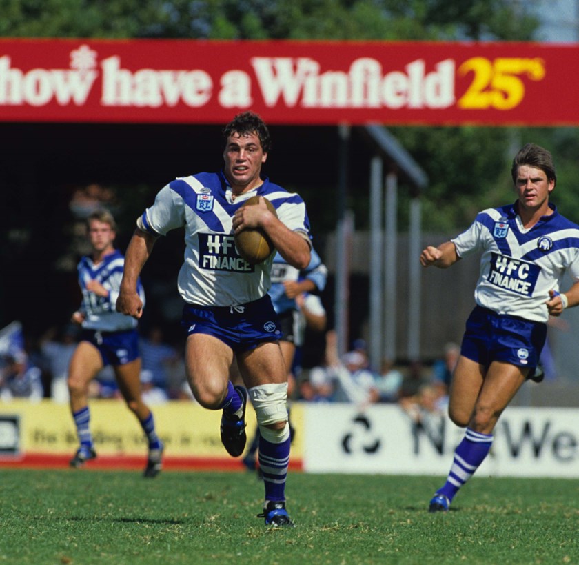 David Gillespie on the run for Canterbury at Belmore in 1986.