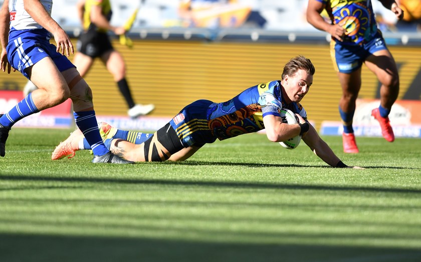 Clint Gutherson scores for the Eels against Canterbury.