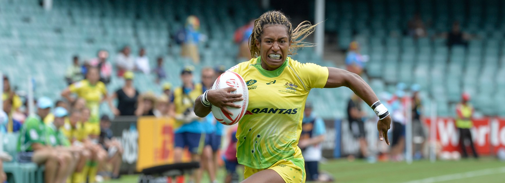 Warriors leave rivals Green with envy after signing rugby star