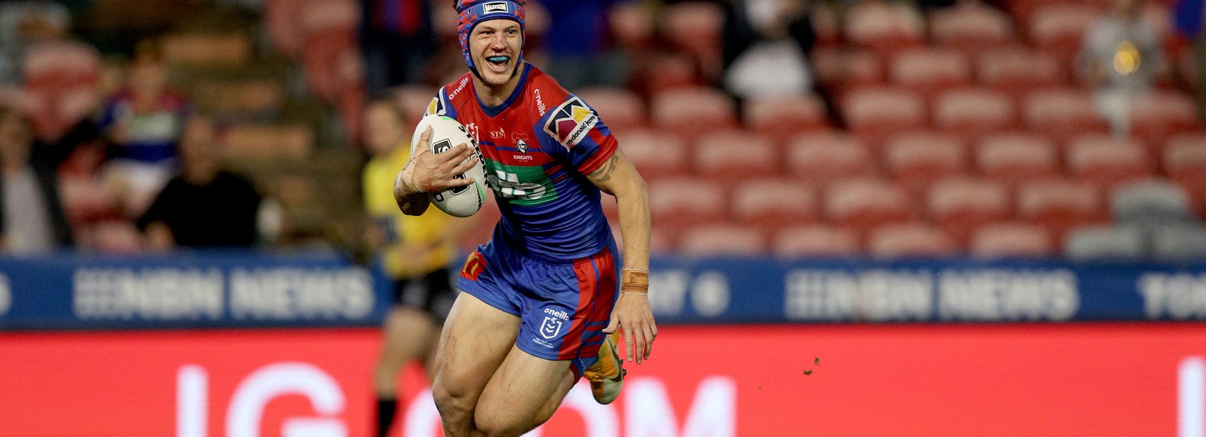 Busted nose, 'glint in the eye': Secret to Ponga's Cronulla carve up