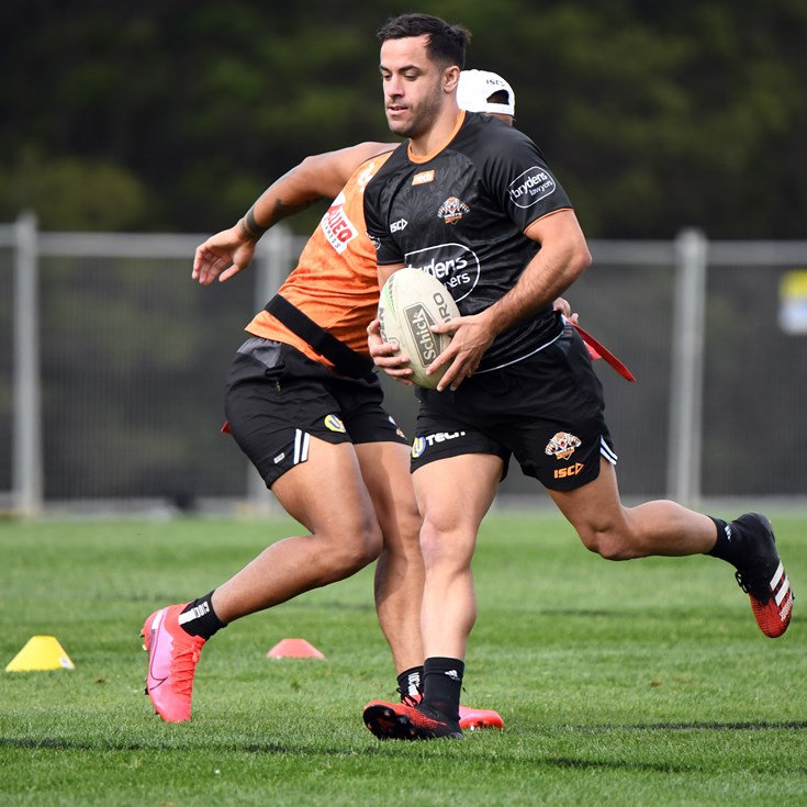 Titans tempt Thompson from Tigers to take up three-year tenure