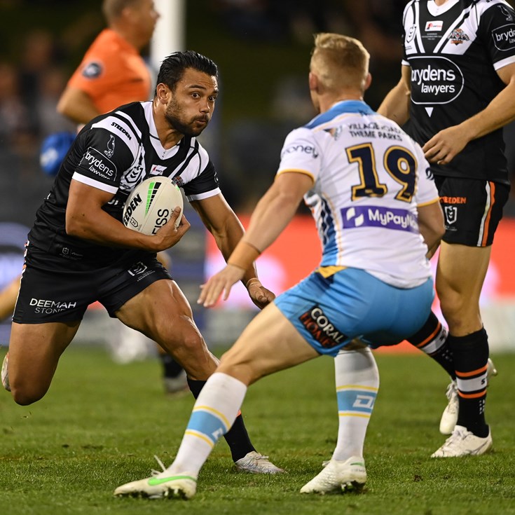 'Things could have been bad': Nofoaluma calls for protection after colliding with fence