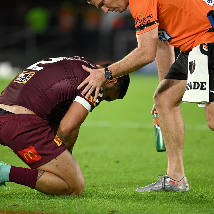 Holmes to play hurt for Cowboys after shoulder injury