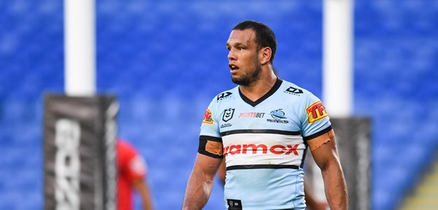 Sharks stand by 'good bloke' Chambers in war of words