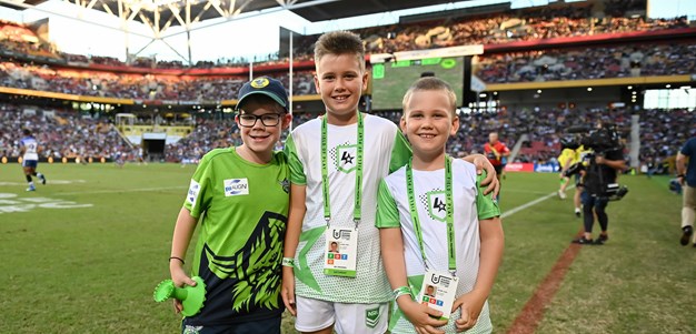 Lucky League Stars youngsters to Dash game ball onto field in finals