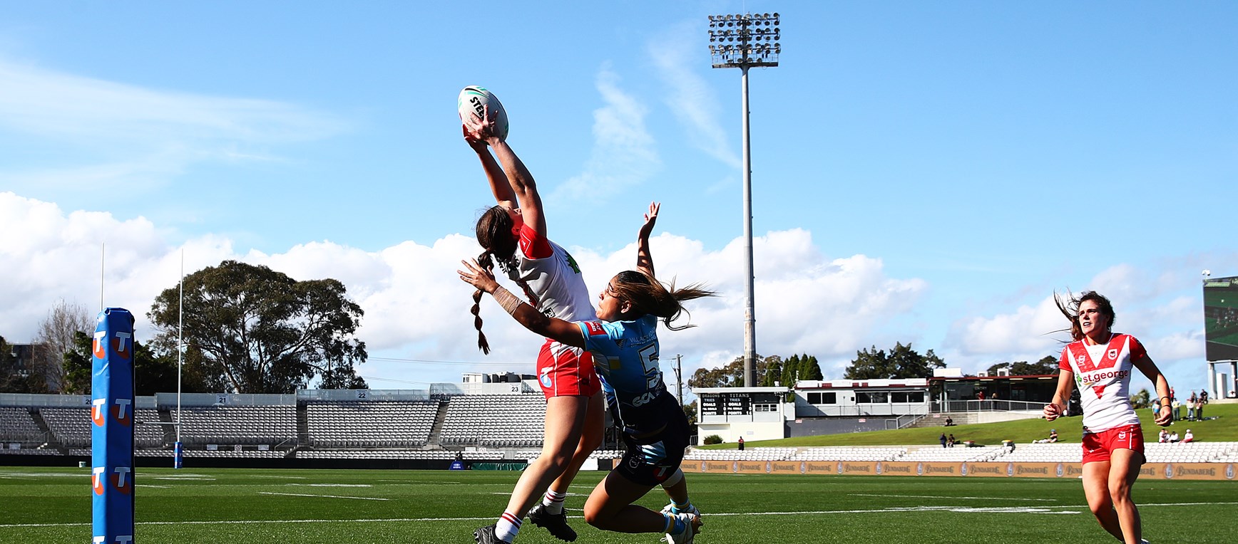 Best photos from Round 6