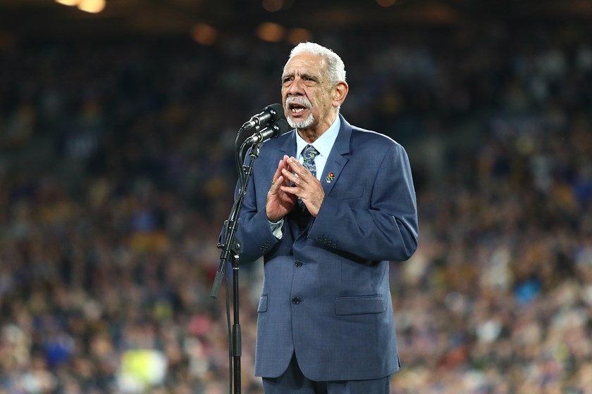 Gadigal Elder Uncle Allen Madden performs a Welcome to Country ahead of the 2022 NRL Grand Final. ©NRL Photos