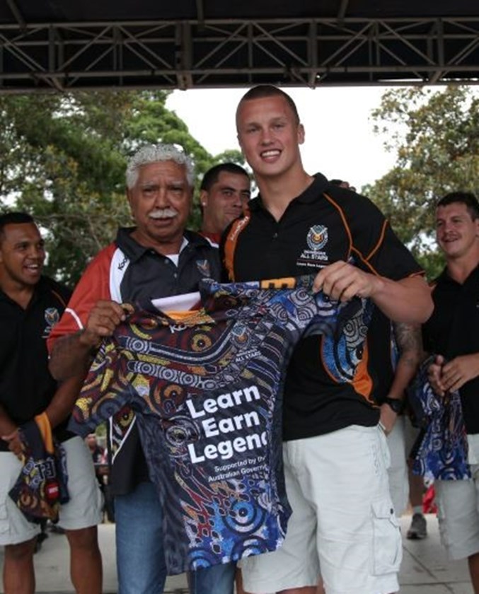 Larry Hoskins presents Jack Wighton with his Indigenous All Stars jersey in 2013. Photo: Supplied 