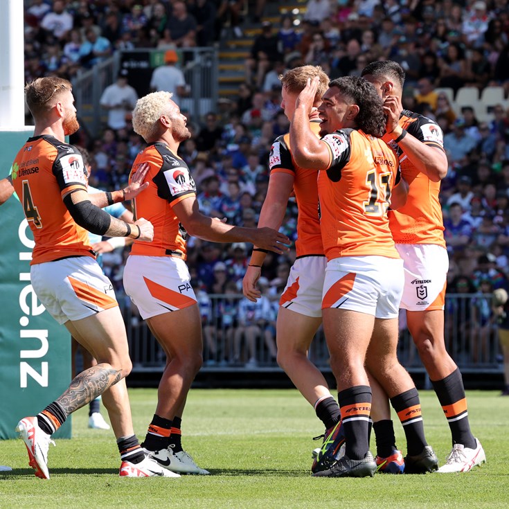 Wests Tigers edge past 12-man Warriors