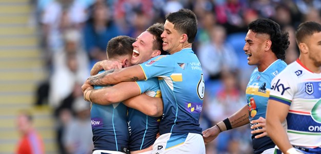 Club records tumble as Titans demolish Warriors
