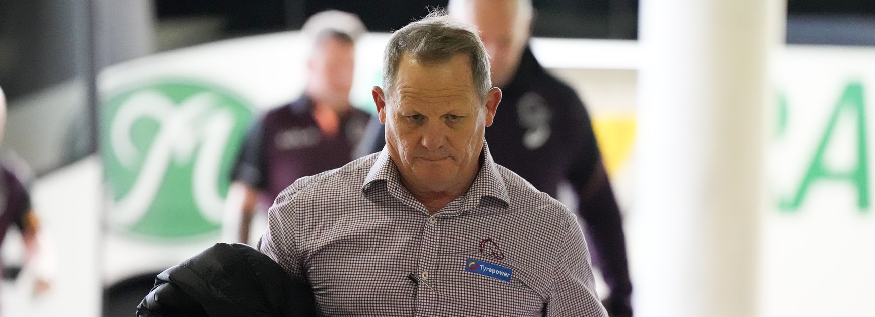 Walters steps down as Broncos coach