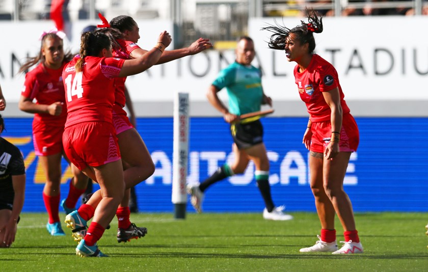 Tiana Penitani celebrates a try against the Kiwi Ferns in 2023.