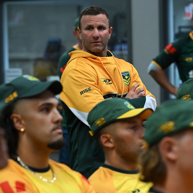 Aussies pick Peters' brain in search for vital Ashes edge