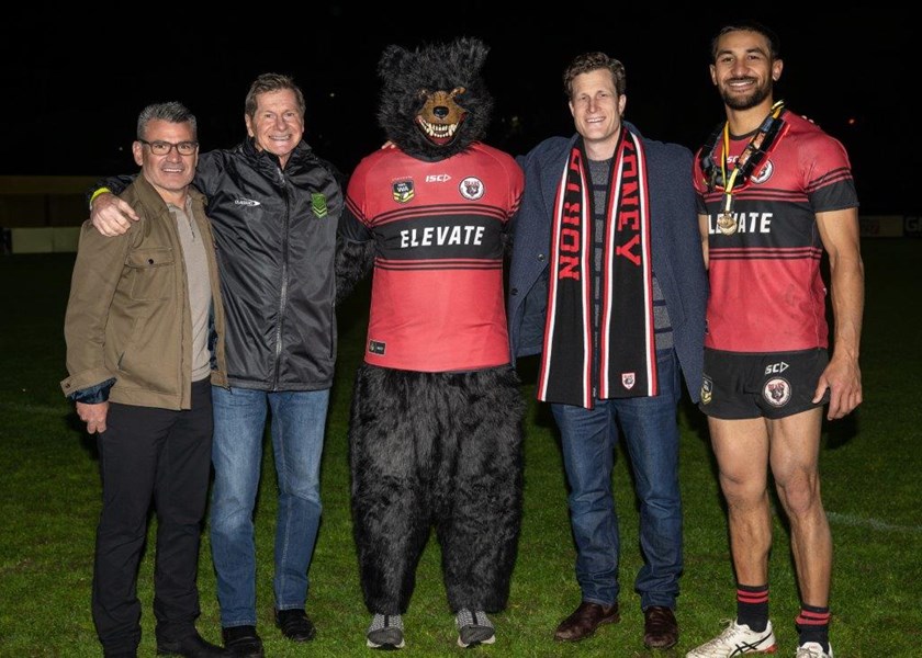 Willagee Bears captain and Ron Hudson Medal winner Kainoa Gudgeon (right) with Perth Bears GM of Football David Sharpe, NRL WA GM John Sackson, Perth Bears CEO Anthony DeCeglie and the Willagee Bears mascot (middle).
 