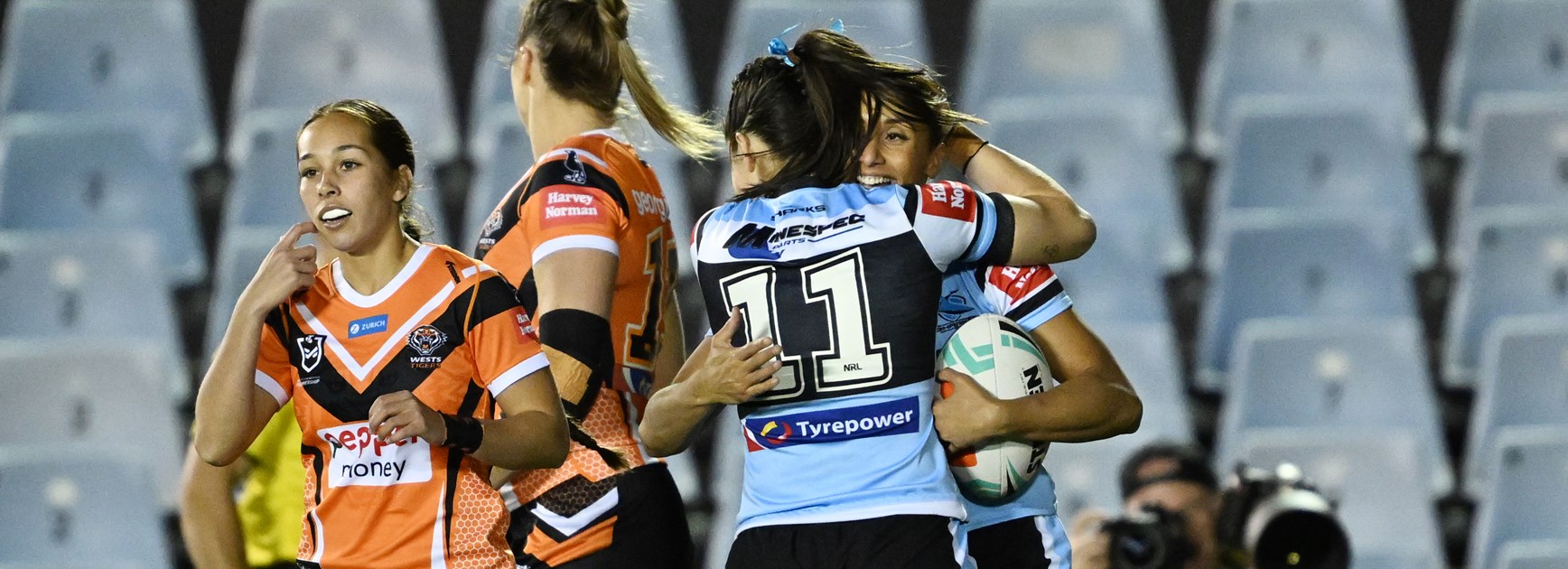 As it happened: Sharks, Broncos, Knights chalk up victories