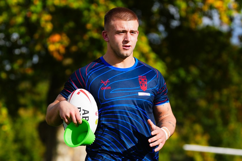 Hull KR premiership winner Mikey Lewis has won the battle to partner George Williams in the halves for England.