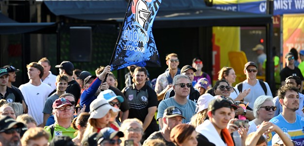 Join the Grand Final march on Sydney Harbour Bridge