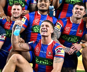 Past winner Ponga among four setting early pace in medal race