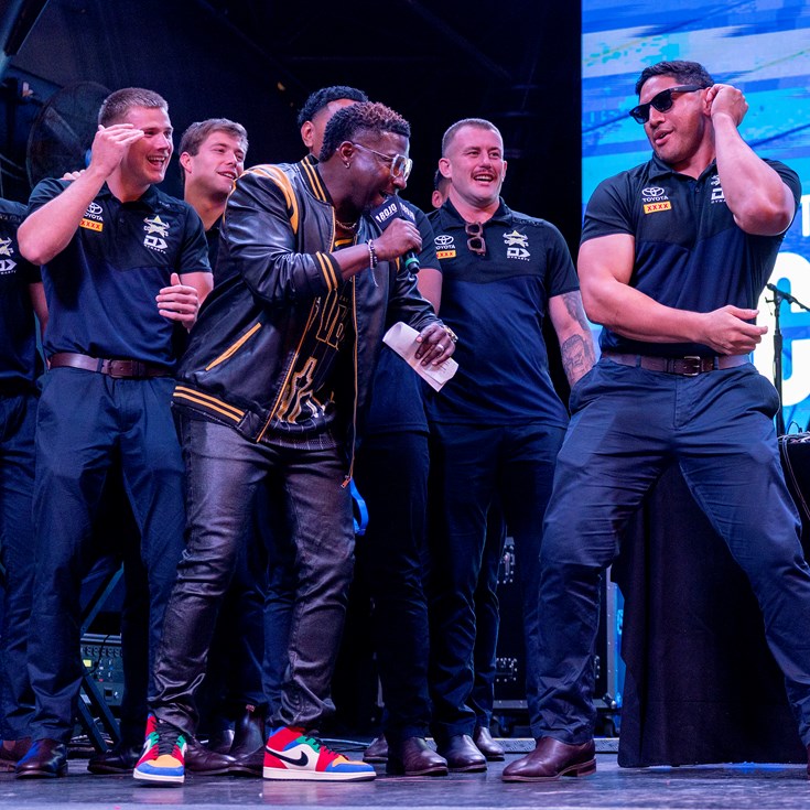 Fabulous Fremont Street: Atmosphere hits fever pitch in Vegas