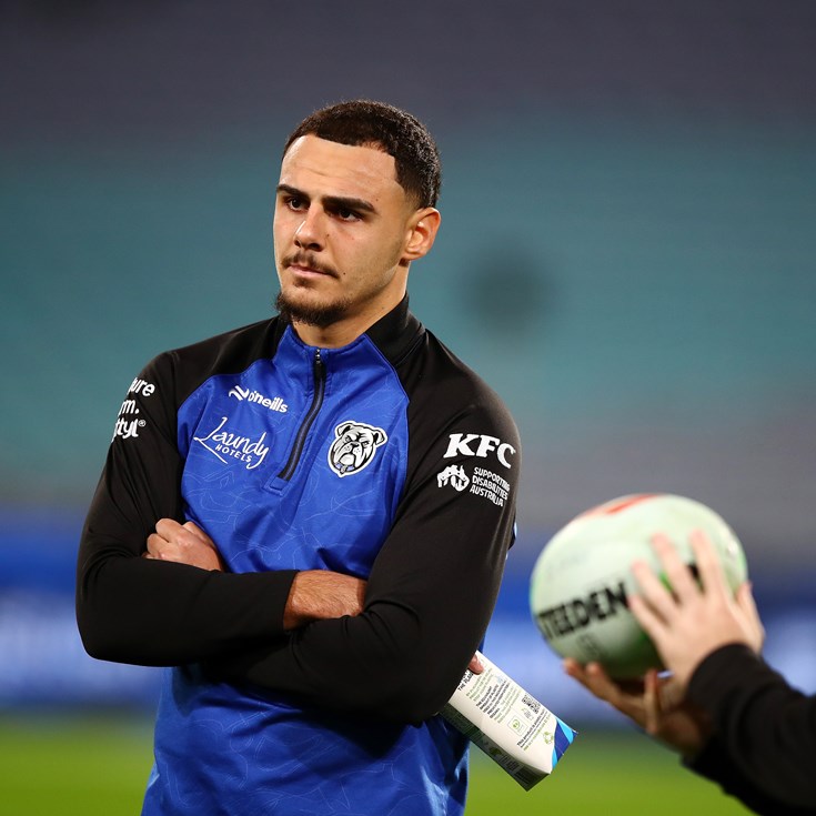 Friday night footy: Bulldogs v Storm