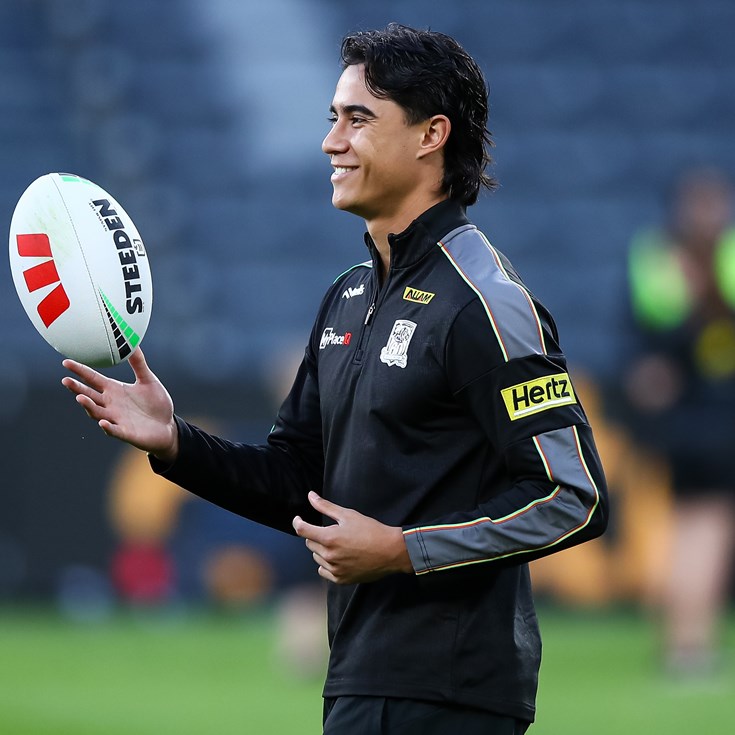 Sizzling Sunday: Panthers v Warriors; Raiders topple Cowboys; Dragons post breakthrough against Brisbane