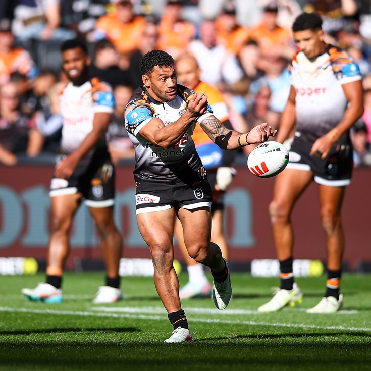 Sunday arvo footy: Wests Tigers v Panthers; Sharks v Dragons