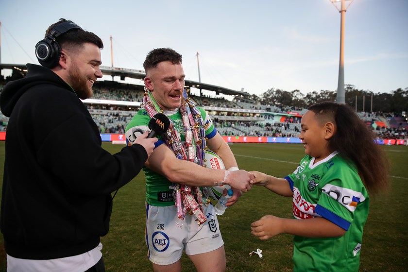 A special presentation for Tom Starling from teammate Josh Papalii's son Noa.