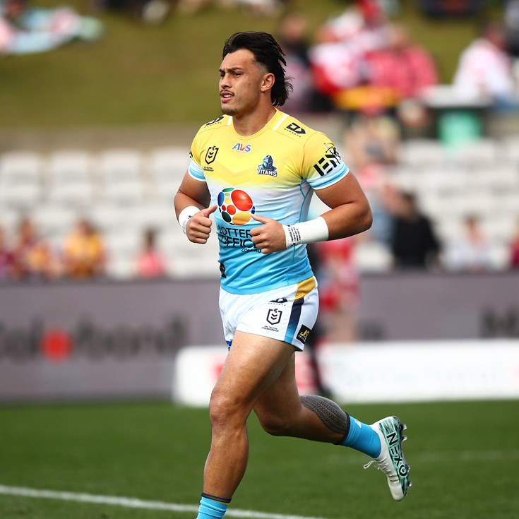 Sunday footy: Dragons v Titans; Sea Eagles v Sharks