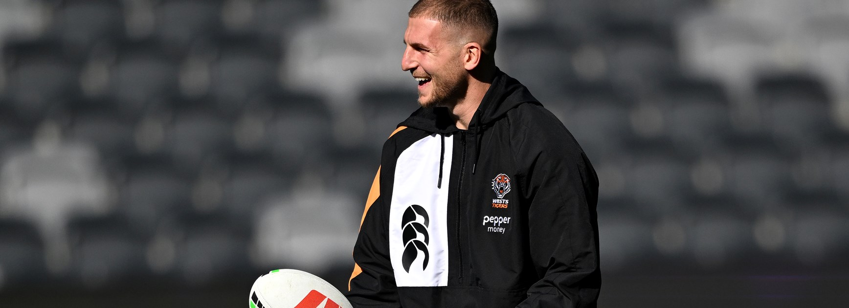 Sunday arvo footy: Wests Tigers v Eels; Sharks down Bunnies