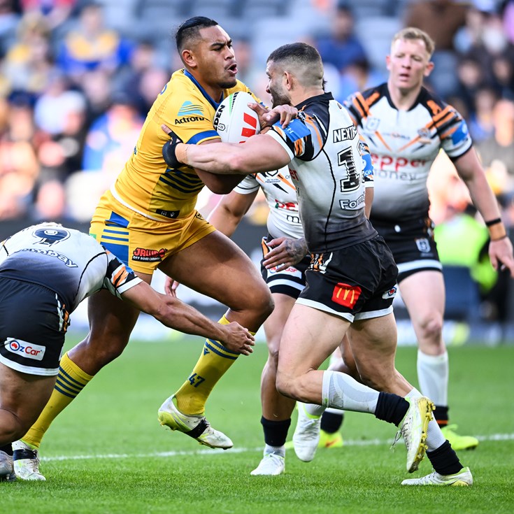 Sunday arvo footy: Wests Tigers v Eels; Sharks down Bunnies