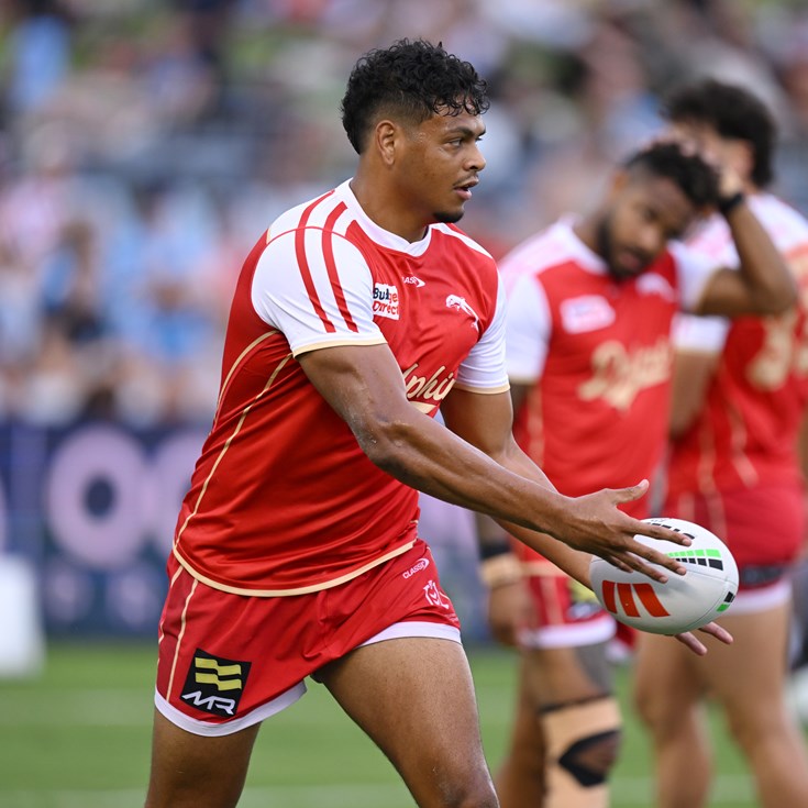 Super Saturday: Sharks v Dolphins; Rabbitohs v Wests Tigers; Warriors roll past Knights