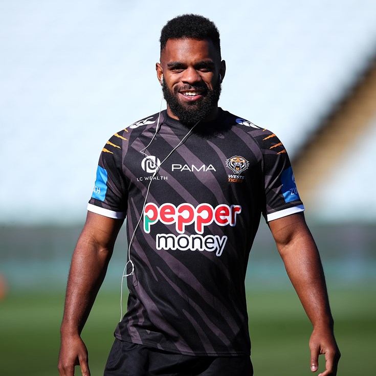 Sunday session: Wests Tigers v Knights; Titans dominate Eels