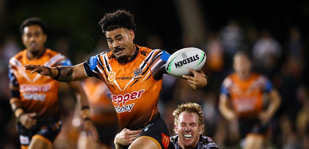 Thursday night footy: Tigers run away with dominant win