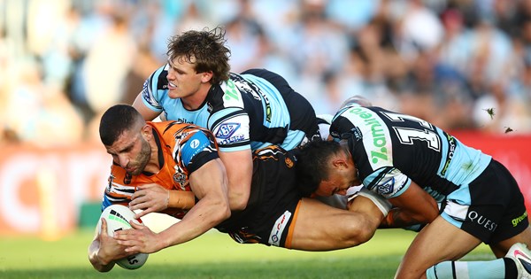 Sharks run riot as Tigers suffer 52-10 humiliation after Luai's bombshell departure announcement — image 1