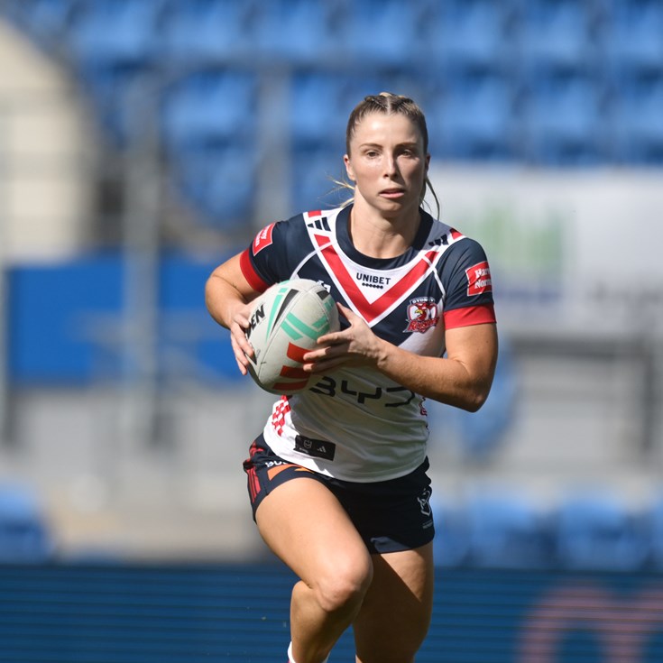 Aiken returns in style to share early Dally M lead