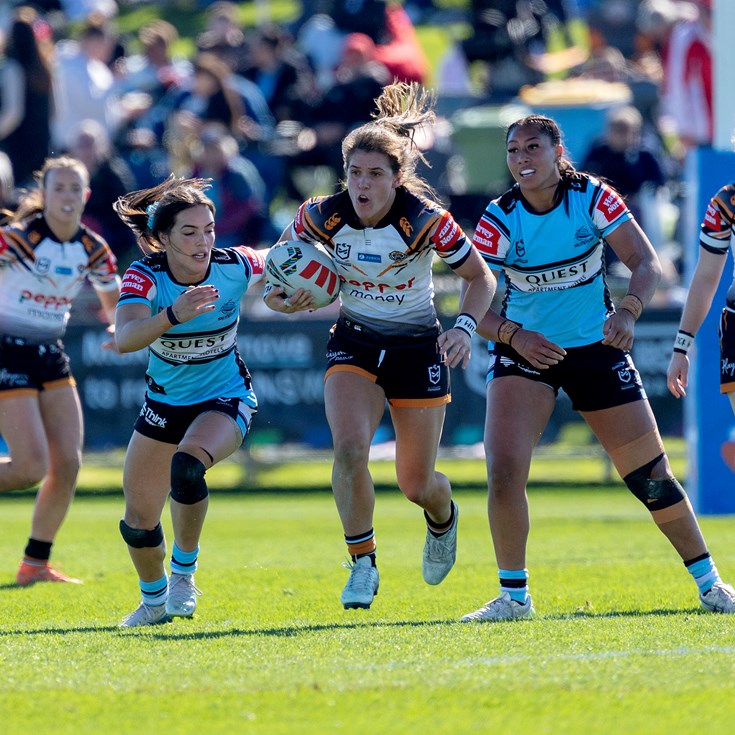 Sharks-Tigers kick off NRLW Magic Round
