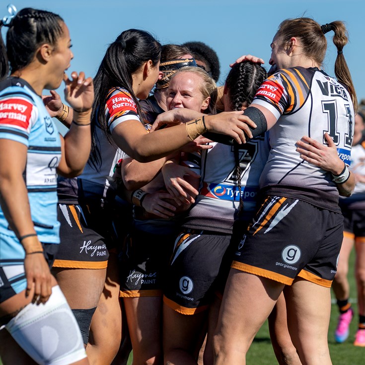 NRLW Magic Round: Dragons v Roosters; McGregor masterclass