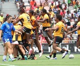 Kelly to the four as Orchids put on a show at home
