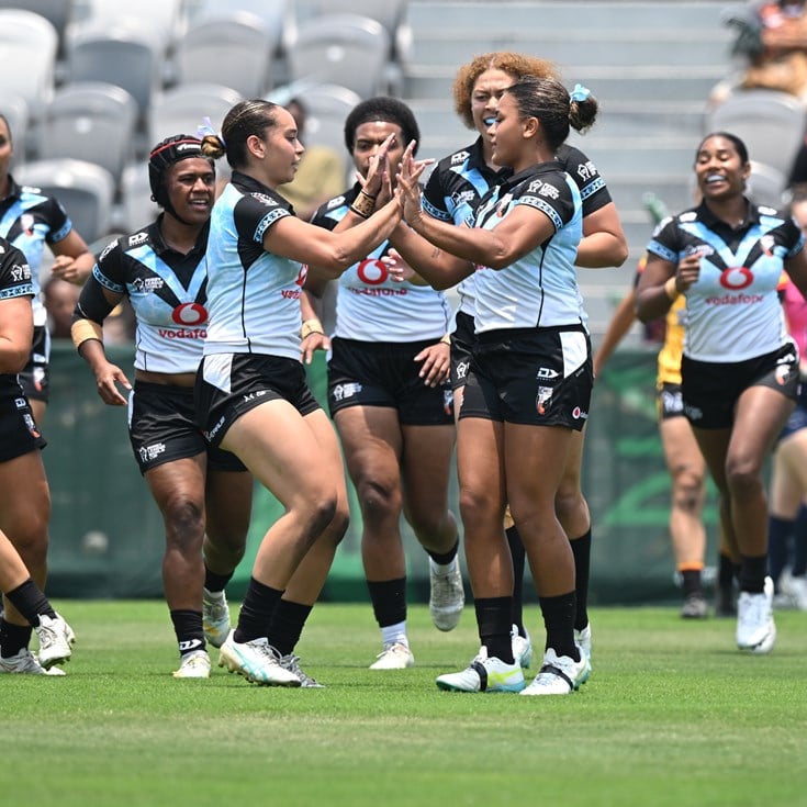Fiji topple PNG to take big step towards semi-finals