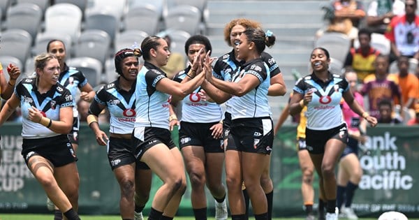 Fiji topple PNG to take big step towards semi-finals